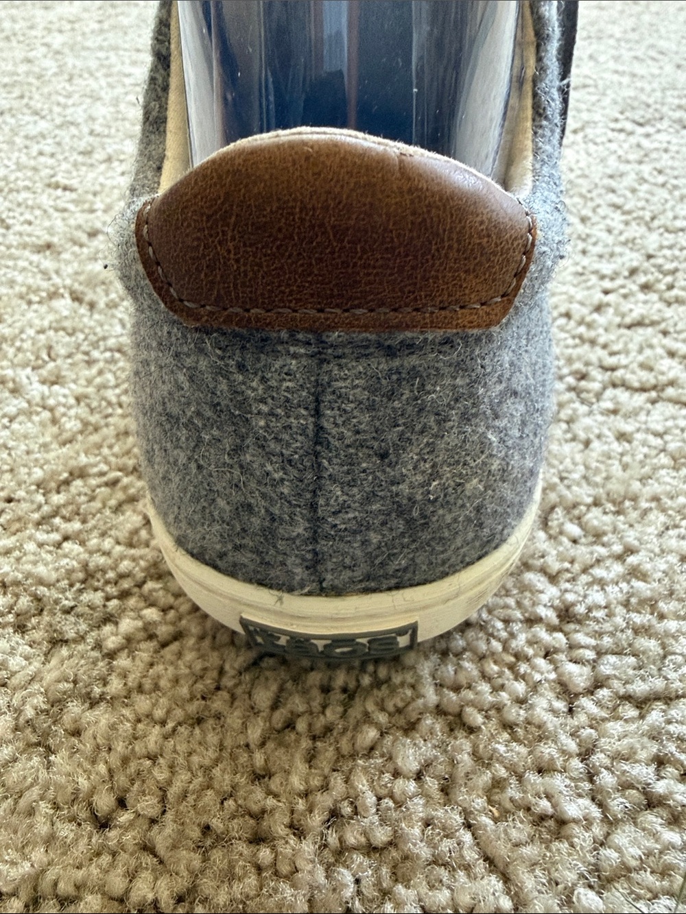 Lace-up Taos Starburst Charcoal Gray Wool Sneakers with Leather Trim Size 8 - Picture 13 of 16